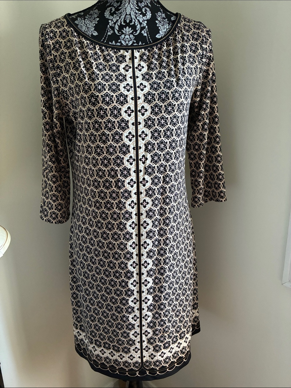 Max Studio Black and Cream Patterned Midi Shift Dress